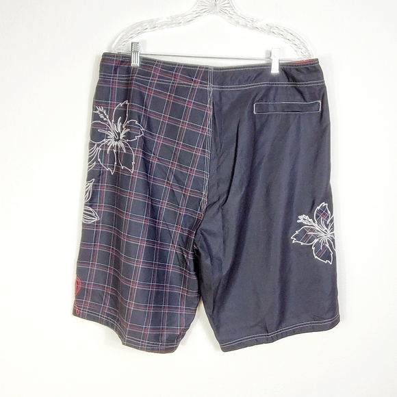 SPEEDO SWIM TRUNKS - Picture 2 of 9